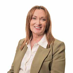 Kelly Ogley Headshot